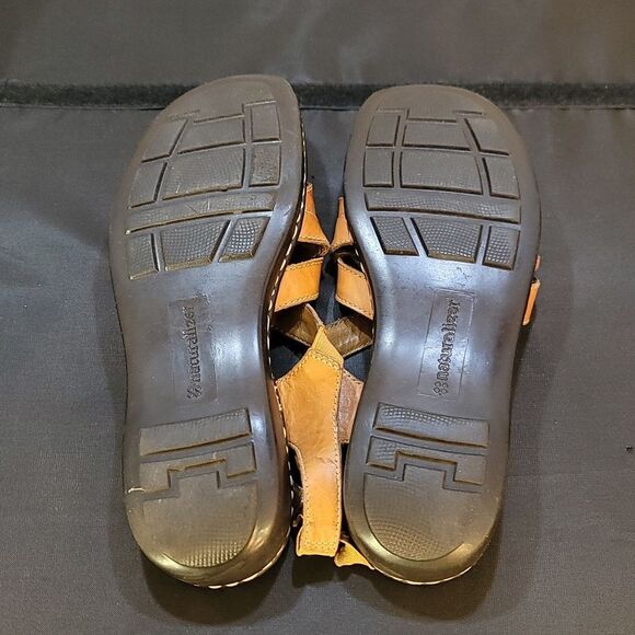 NATURALIZER CRAFT OPEN-TOE SLINGBACK SANDAL - Picture 13 of 13